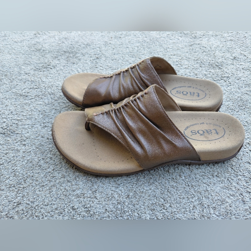 Taos Women's Size 8 Brown Slide Sandals